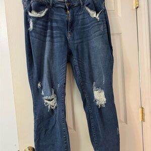 Judy Blue Boyfriend Jeans Distressed Blue
